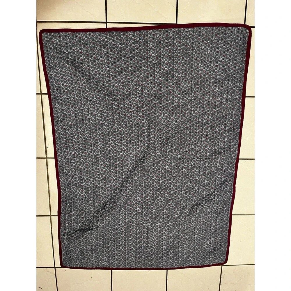 Vintage Americana Quilted Blanket with Stripe Floral Pattern and Ruffle Trim